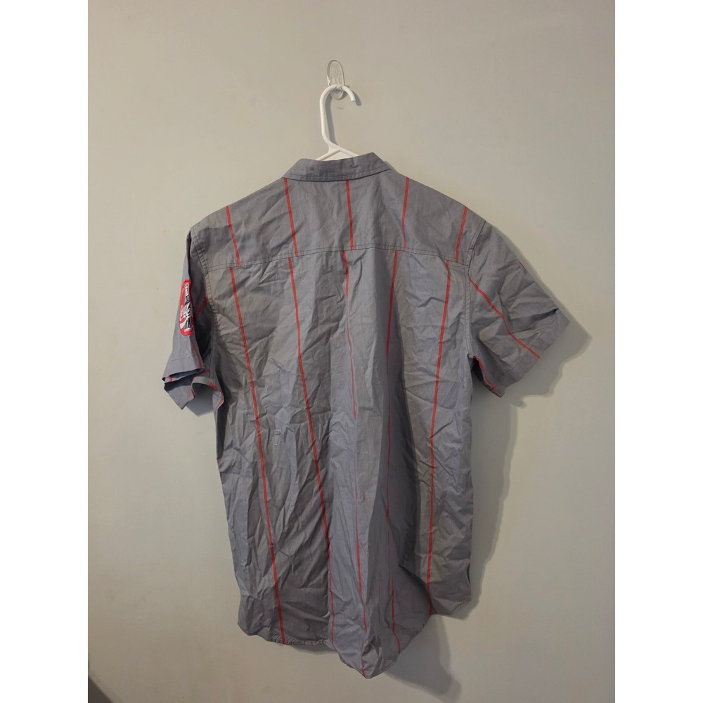 Coca-Cola Mens Grey Red Pinstripe Short Sleeve Button Down Shirt Sz L Patch Logo - Picture 7 of 7